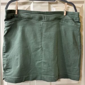 Croft and Barrow Womens Skirt Brown Size 14. Olive green.